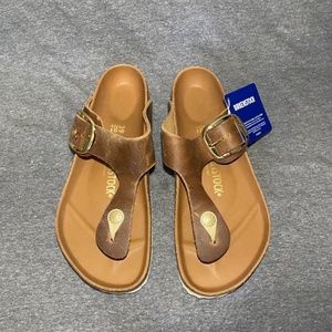Birkenstock Big Buckle Gizeh Sandals